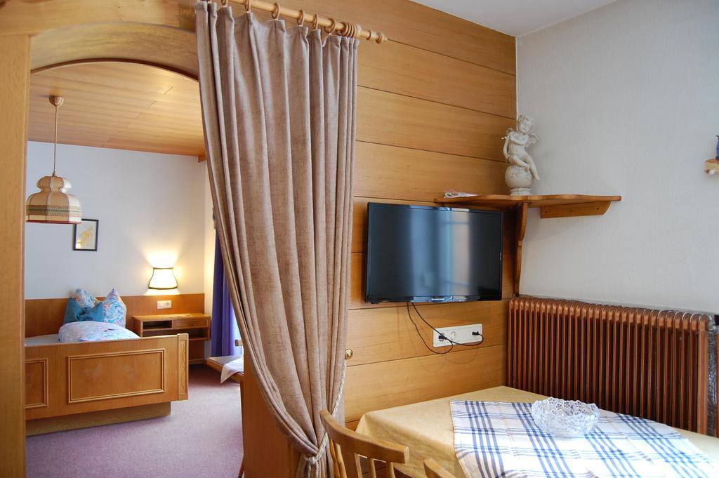 Appartement Haus Waldrast à Elbigenalp Chambre photo
